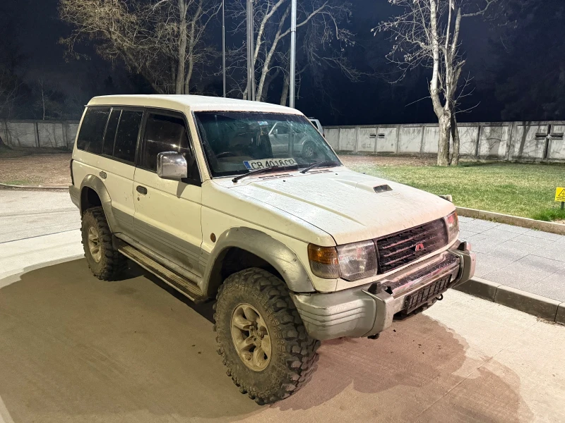 Mitsubishi Pajero 2.8 Ръчка, снимка 1 - Автомобили и джипове - 49536080