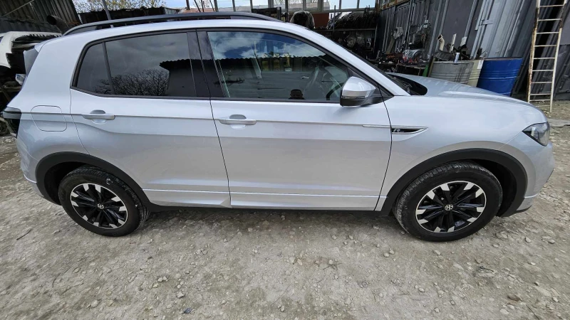 VW T-Cross 1, 0, снимка 9 - Автомобили и джипове - 49827672