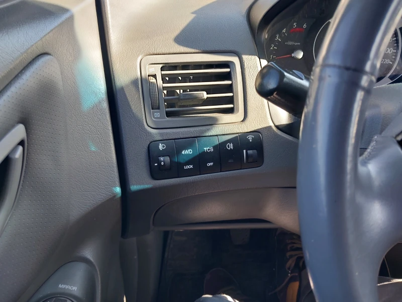 Hyundai Tucson 2.0crdi, снимка 6 - Автомобили и джипове - 51358055