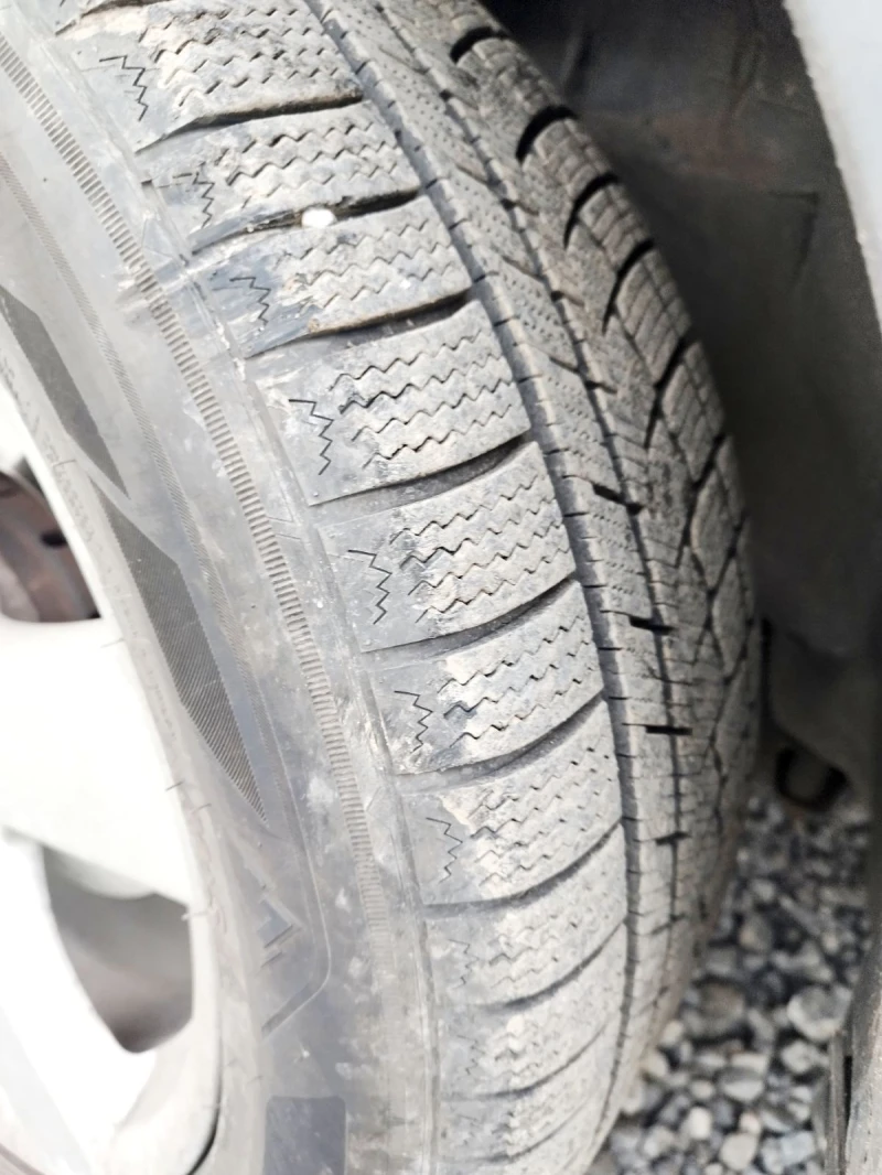 Mitsubishi Outlander, снимка 15 - Автомобили и джипове - 52922682