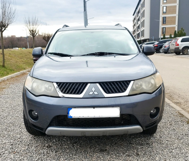 Mitsubishi Outlander, снимка 3 - Автомобили и джипове - 52922682