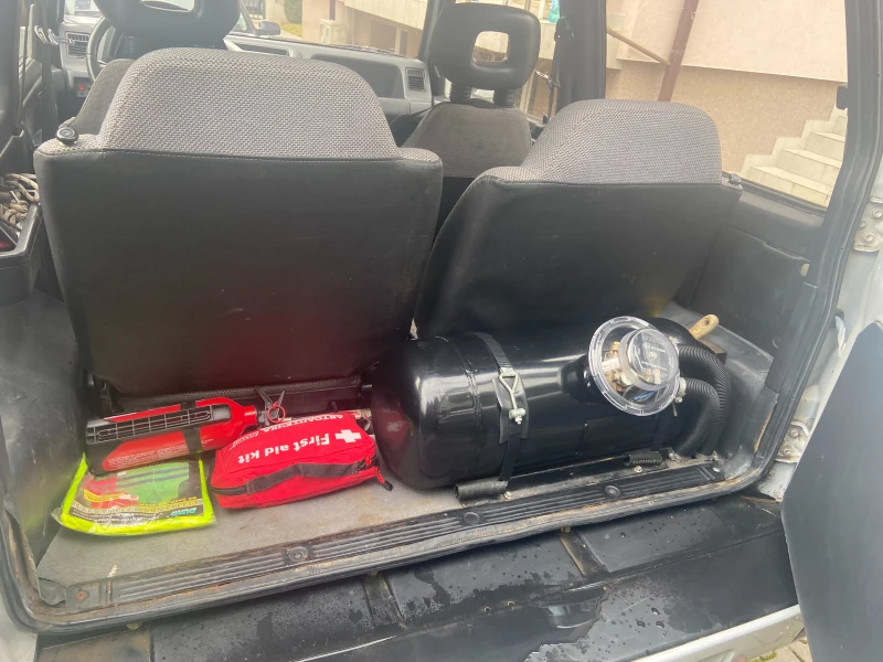 Suzuki Vitara, снимка 10 - Автомобили и джипове - 53401455