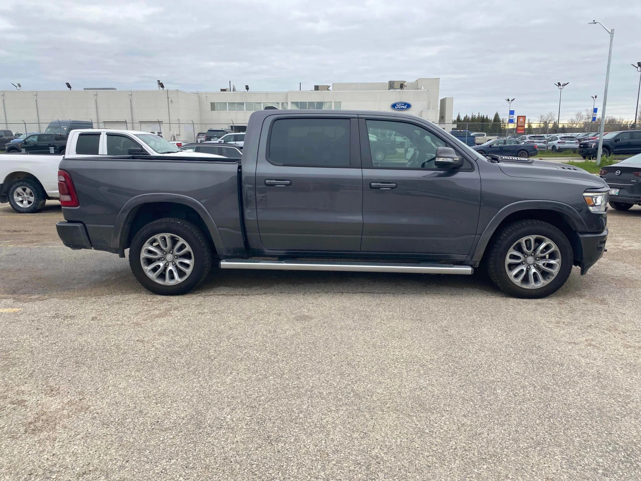 Dodge RAM 1500 CARFAX* АВТОФИНАНСИРАНЕ БЕЗ ПЪРВОНАЧАЛНА ВНОСКА - изображение 4