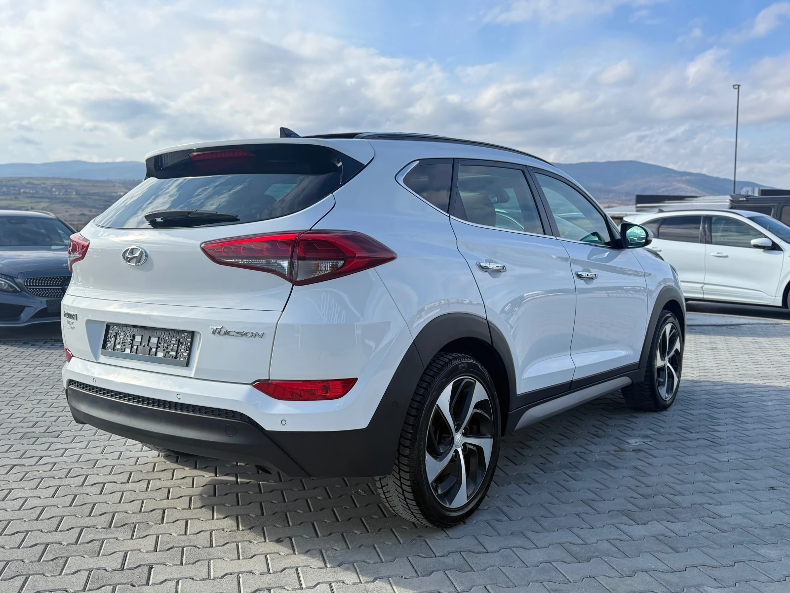 Hyundai Tucson 1.7 crdi СОБСТВЕН ЛИЗИНГ !!! - изображение 5