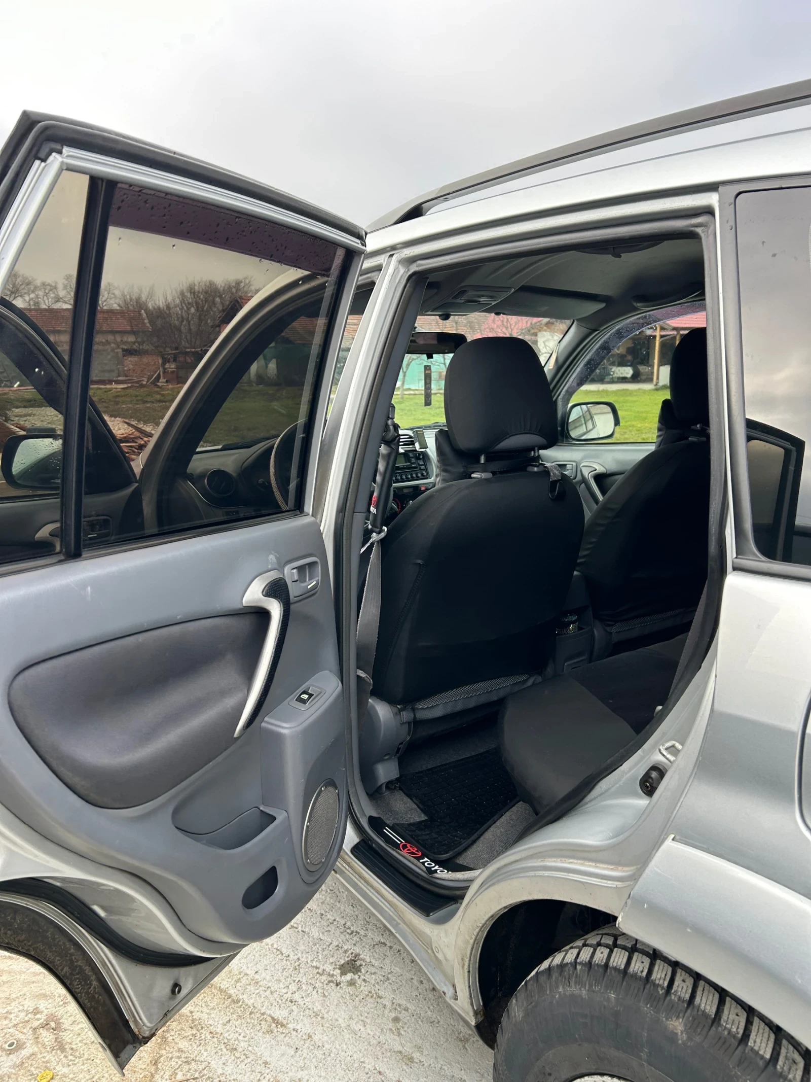 Toyota Rav4  - изображение 6