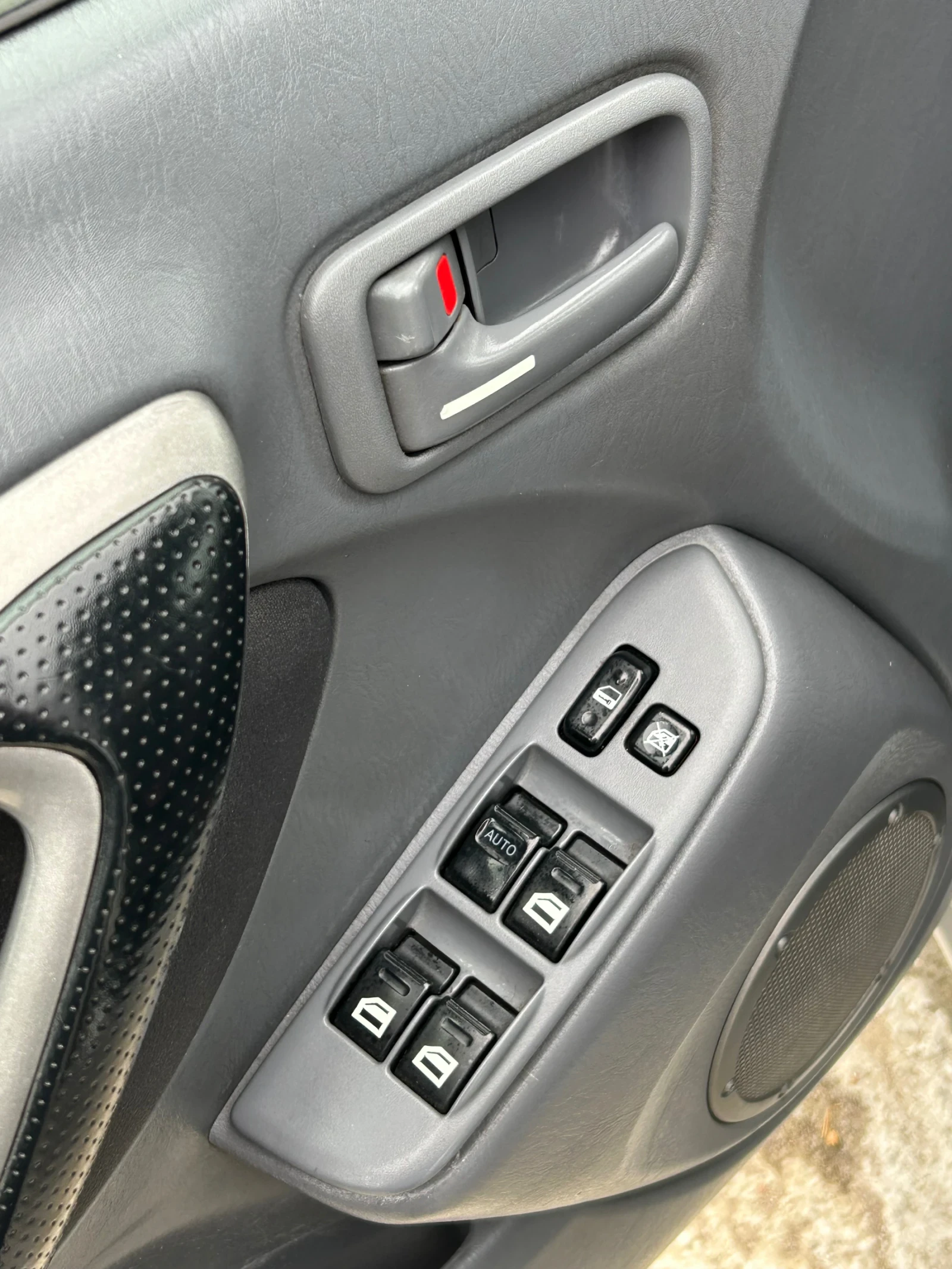 Toyota Rav4  - изображение 8