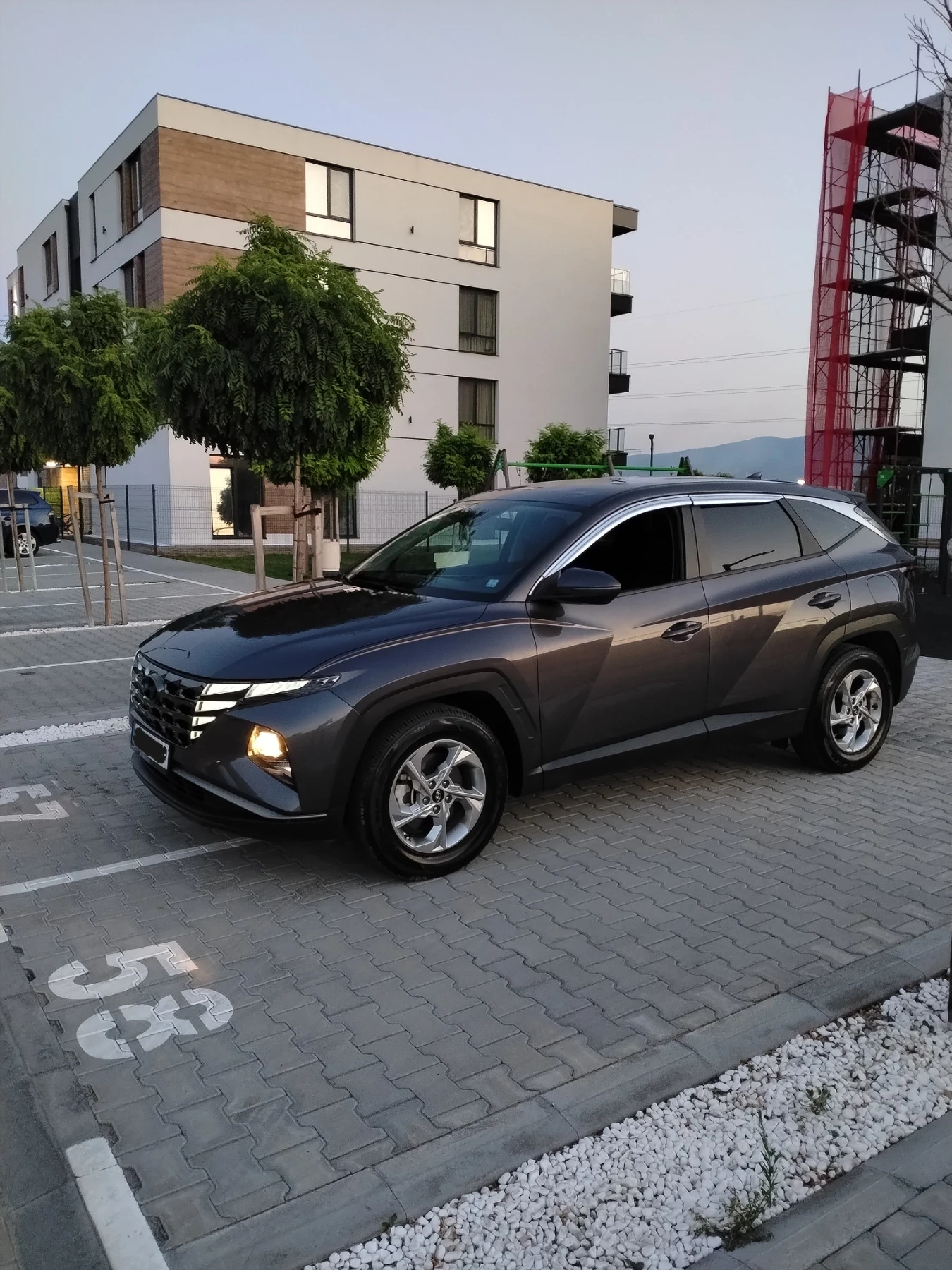 Hyundai Tucson 1.6, снимка 2 - Автомобили и джипове - 55641644