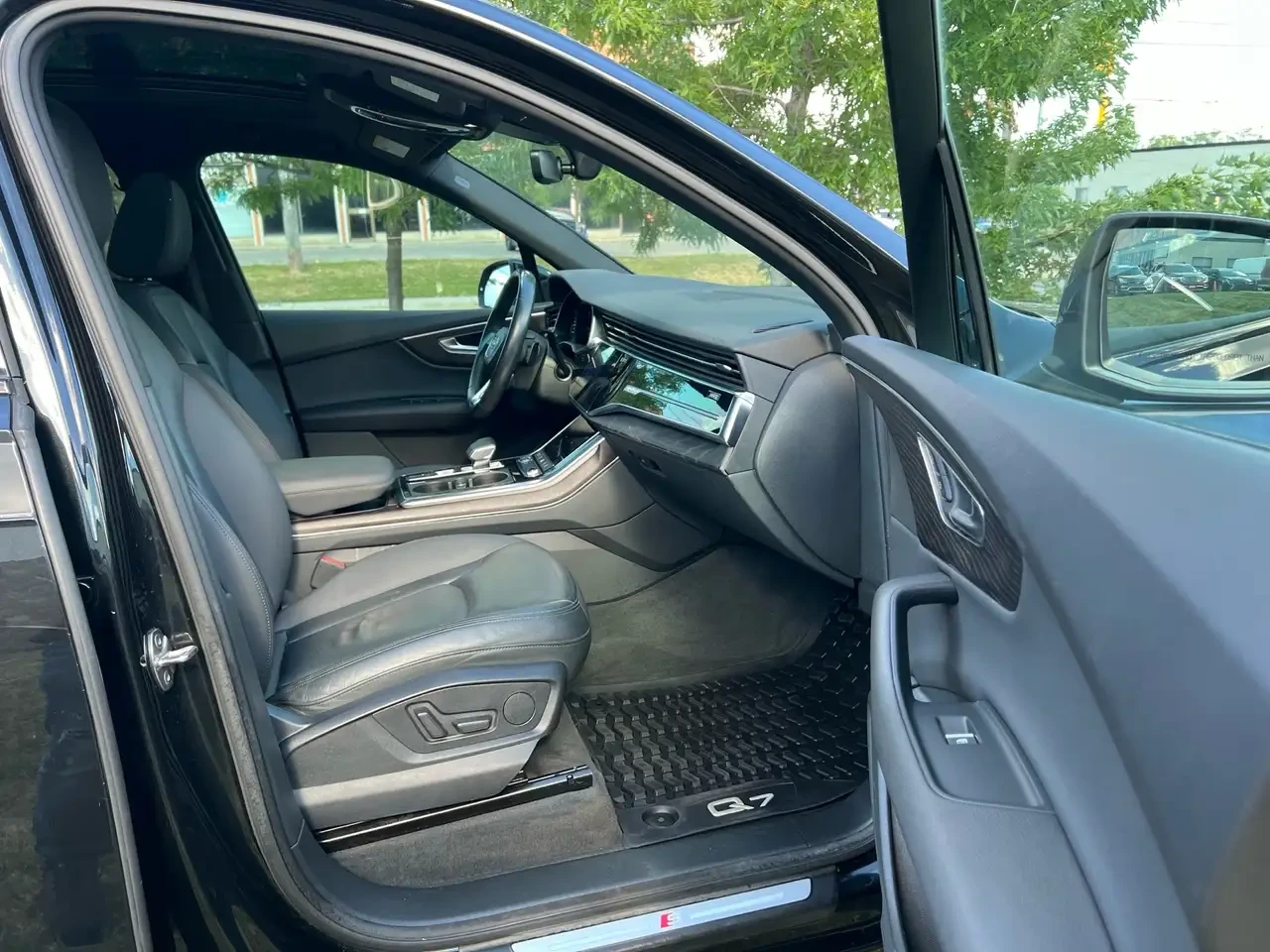Audi Q7, снимка 15 - Автомобили и джипове - 56183810