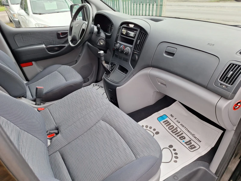 Hyundai H1 2.5crdi 17oks klima!, снимка 14 - Бусове и автобуси - 47206598