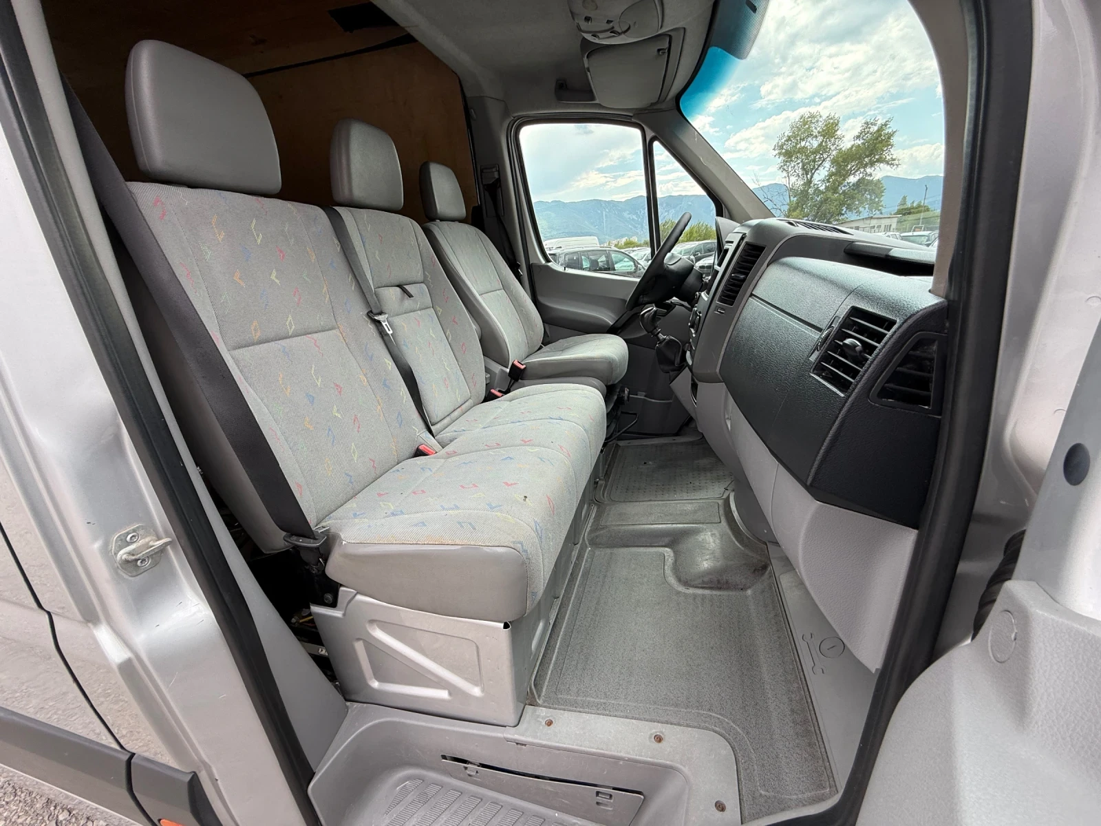 VW Crafter 2.5tdi * 136. *  | Mobile.bg   12