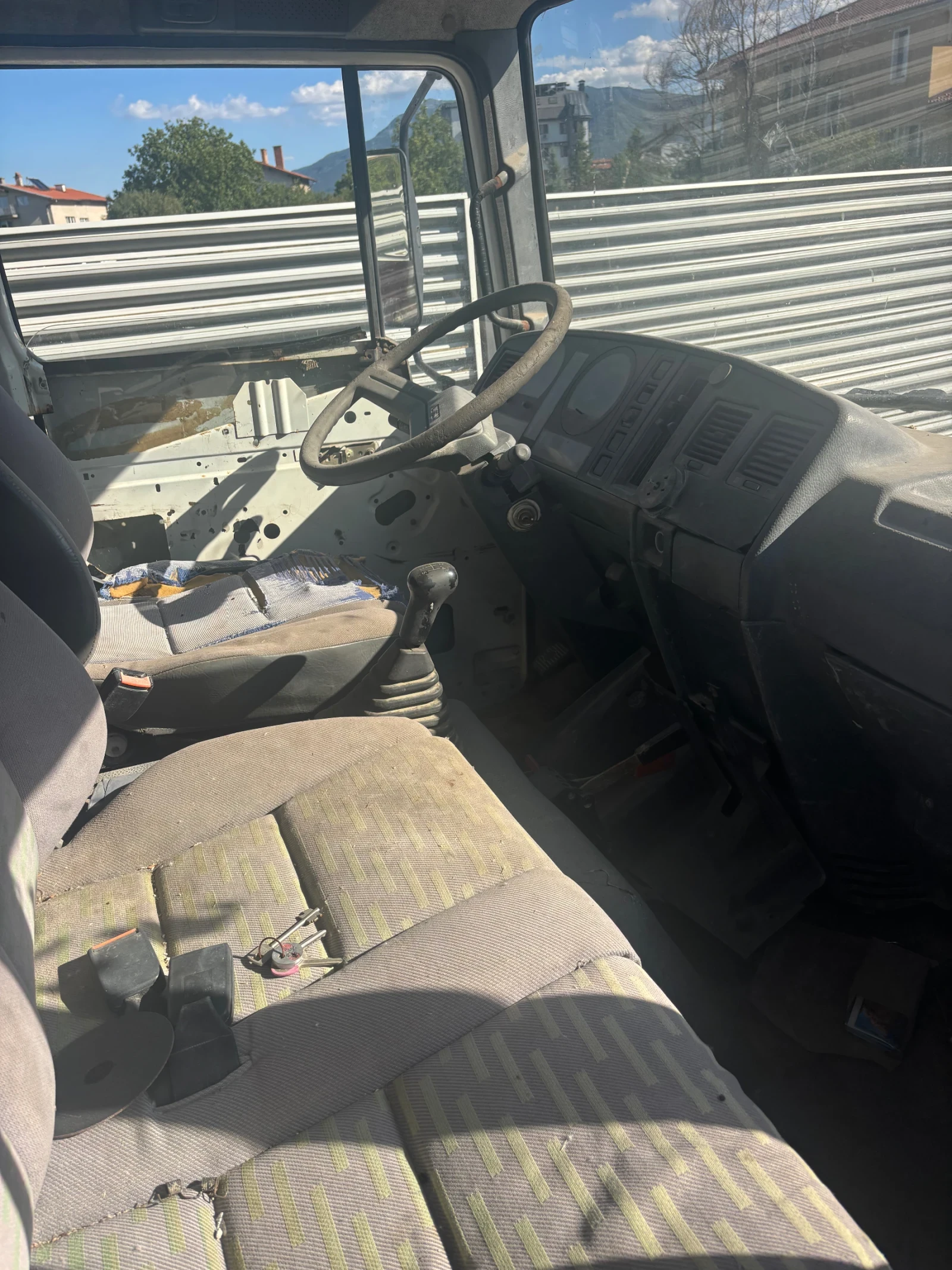 Nissan Capstar самосвал, снимка 3 - Бусове и автобуси - 55810026