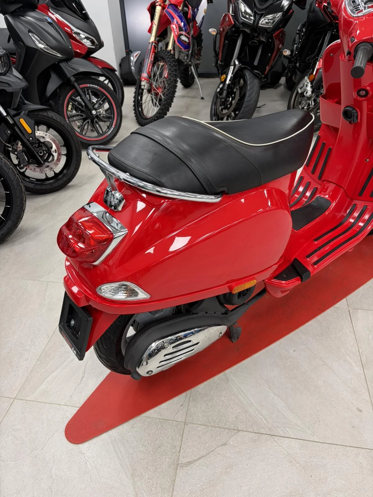 Vespa 50, снимка 7 - Мотоциклети и мототехника - 55658755