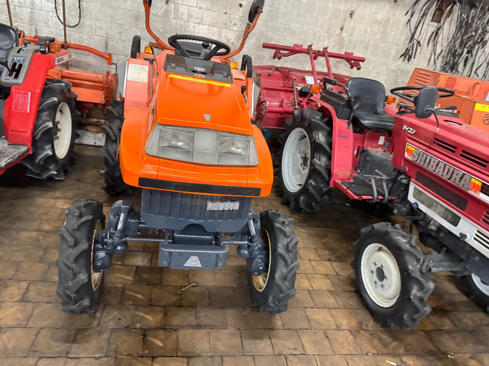 Трактор Kubota BX-1 DT - изображение 3