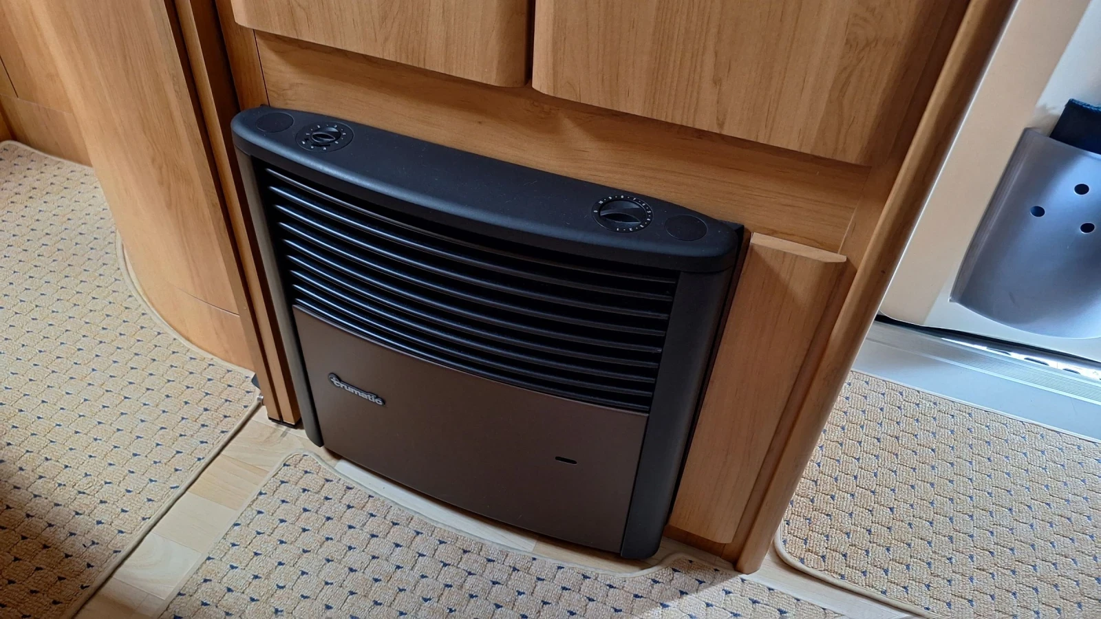 �������� Hobby Excellent easy | Mobile.bg � ����������� 9