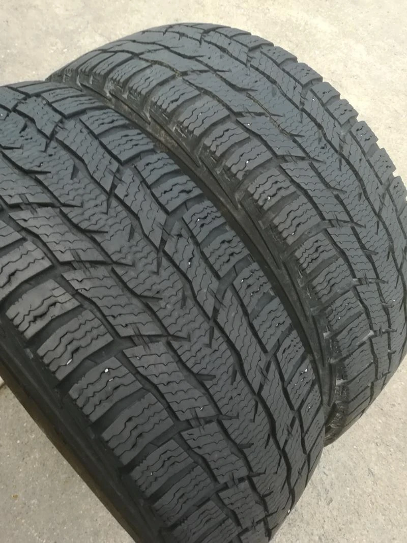 Гуми Зимни 215/65R16, снимка 3 - Гуми и джанти - 33965661