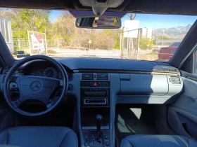 Mercedes-Benz E 200 gas, снимка 11
