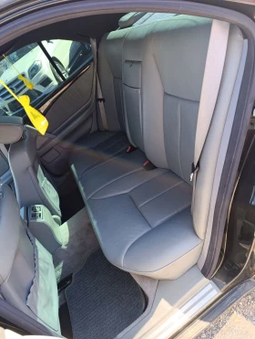 Mercedes-Benz E 200 gas, снимка 10