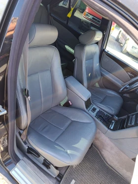 Mercedes-Benz E 200 gas, снимка 13