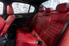 Alfa Romeo Giulia Veloce* CARFAX* АвтоКредит* (ЦЕНА ДО БГ) - 27399 € / 53587.79 лв. - 76701577 10