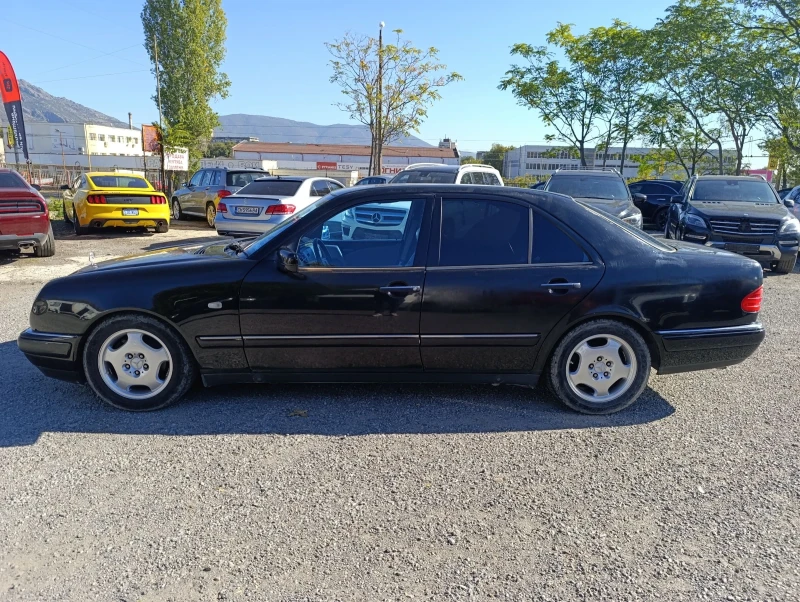 Mercedes-Benz E 200 gas, снимка 2 - Автомобили и джипове - 47460662