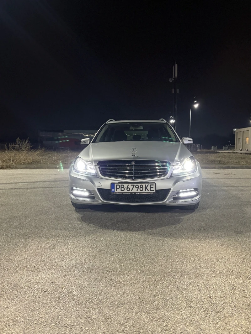 Mercedes-Benz C 220, снимка 2 - Автомобили и джипове - 49046779