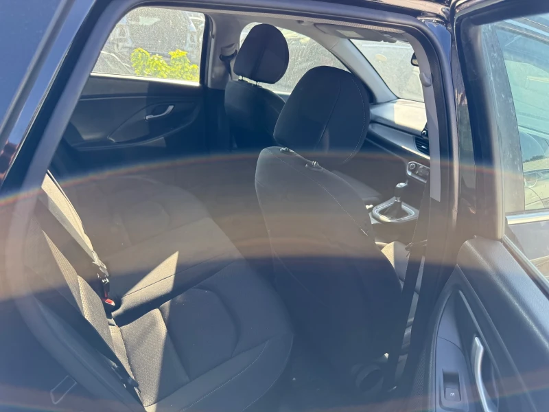 Hyundai I30 1.6 CRDI 110К.С на части, снимка 9 - Автомобили и джипове - 51070426