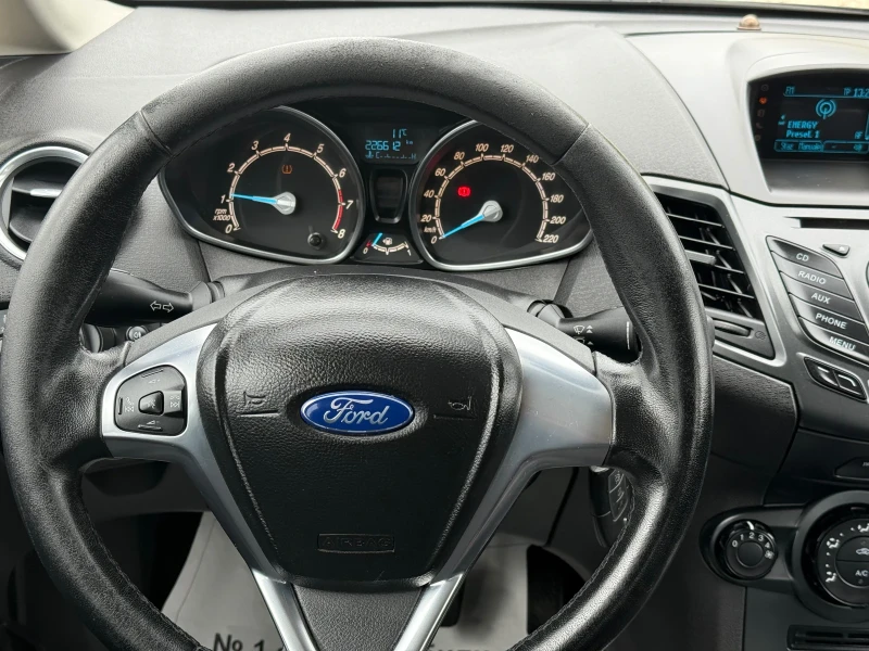 Ford Fiesta 1.4i-Газ-Бензин-ТЕКНИК-Заводска АГУ, снимка 15 - Автомобили и джипове - 52220442