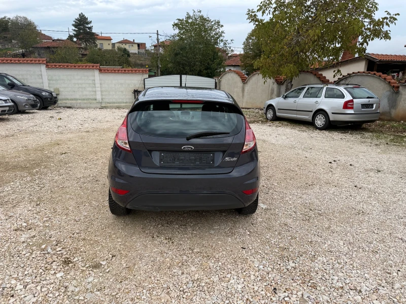Ford Fiesta 1.4i-Газ-Бензин-ТЕКНИК-Заводска АГУ, снимка 4 - Автомобили и джипове - 52220442