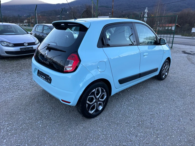 Renault Twingo 1.0 i, снимка 4 - Автомобили и джипове - 52775399