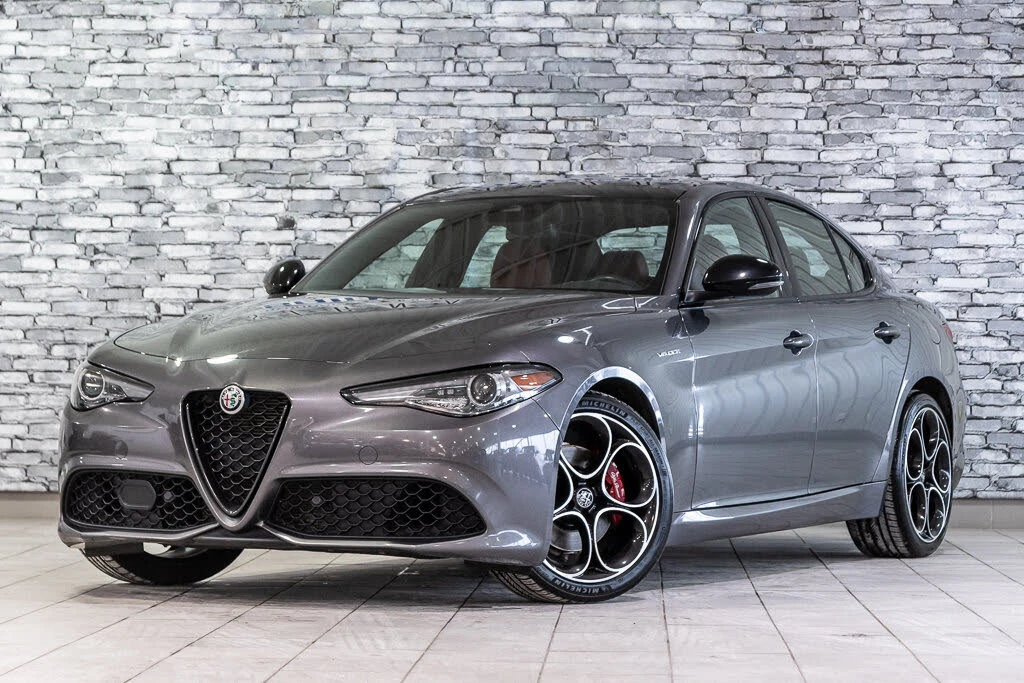 Alfa Romeo Giulia Veloce* CARFAX* АвтоКредит* (ЦЕНА ДО БГ), снимка 1