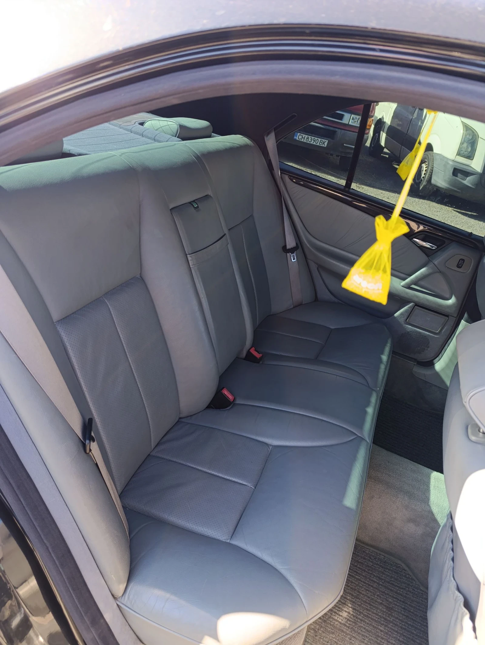 Mercedes-Benz E 200 gas | Mobile.bg — изображение 12