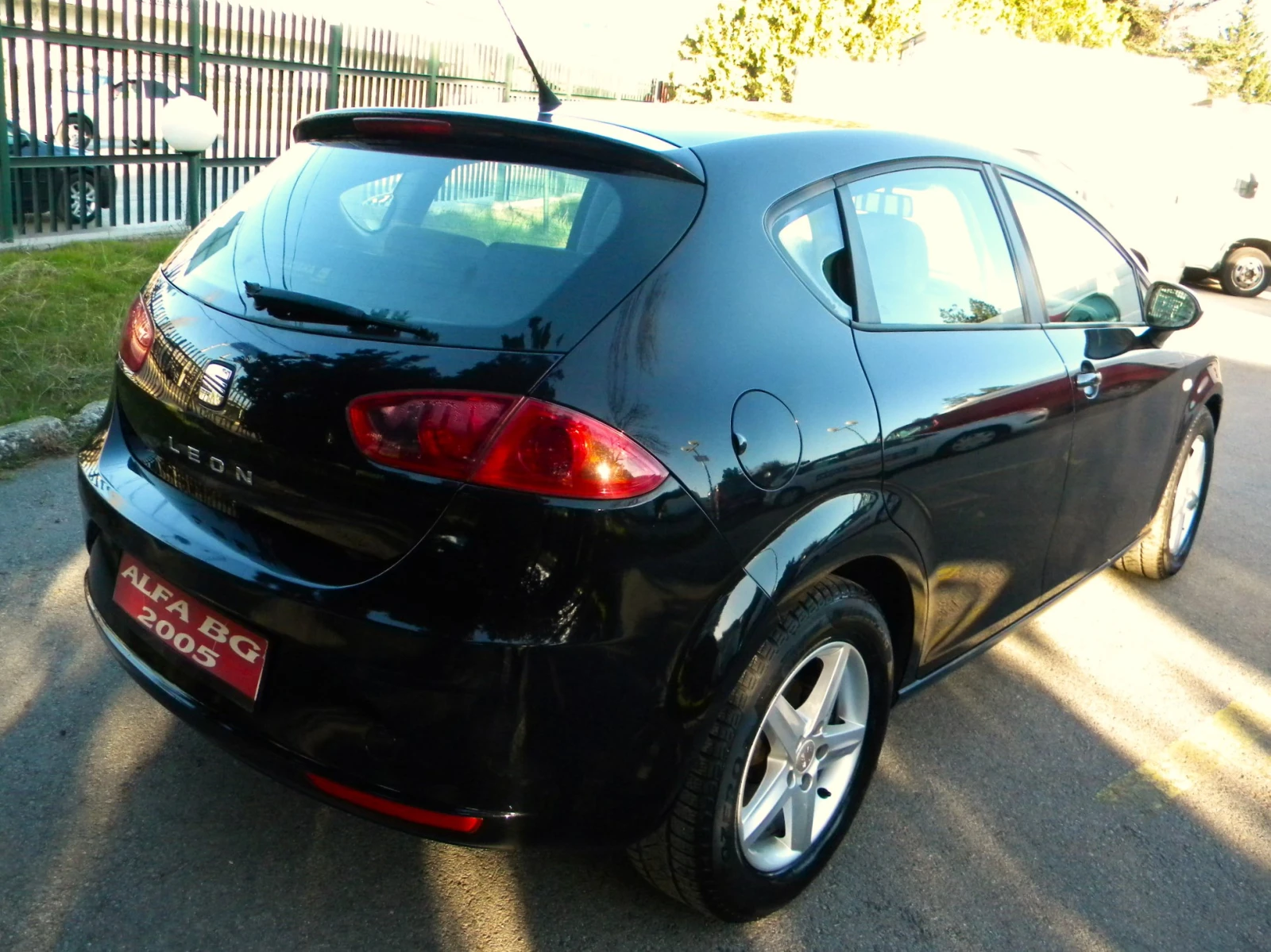 Seat Leon 1.6TDI-115000km* КАТО НОВ* EURO5B, снимка 4 - Автомобили и джипове - 48441847