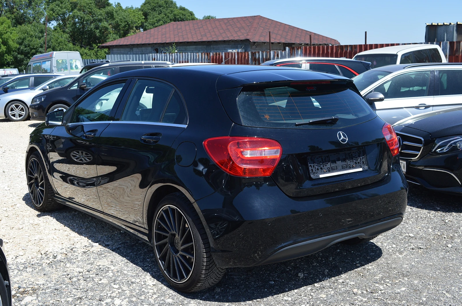 Mercedes-Benz A 180 AMG LINE АВТОМАТ - изображение 4