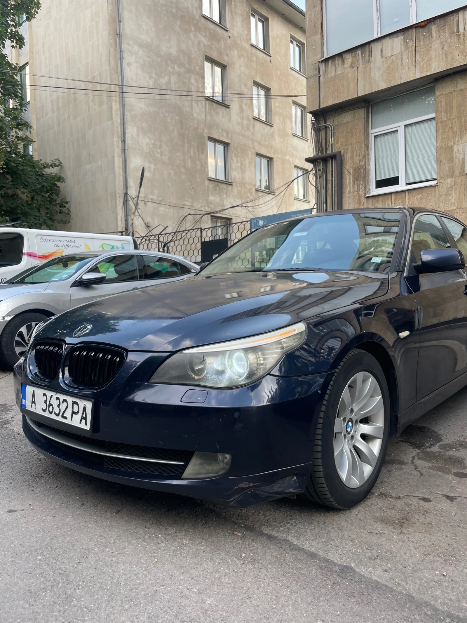 BMW 520 2 ключа , голяма навигация , подрев , HI-FI музика - изображение 3