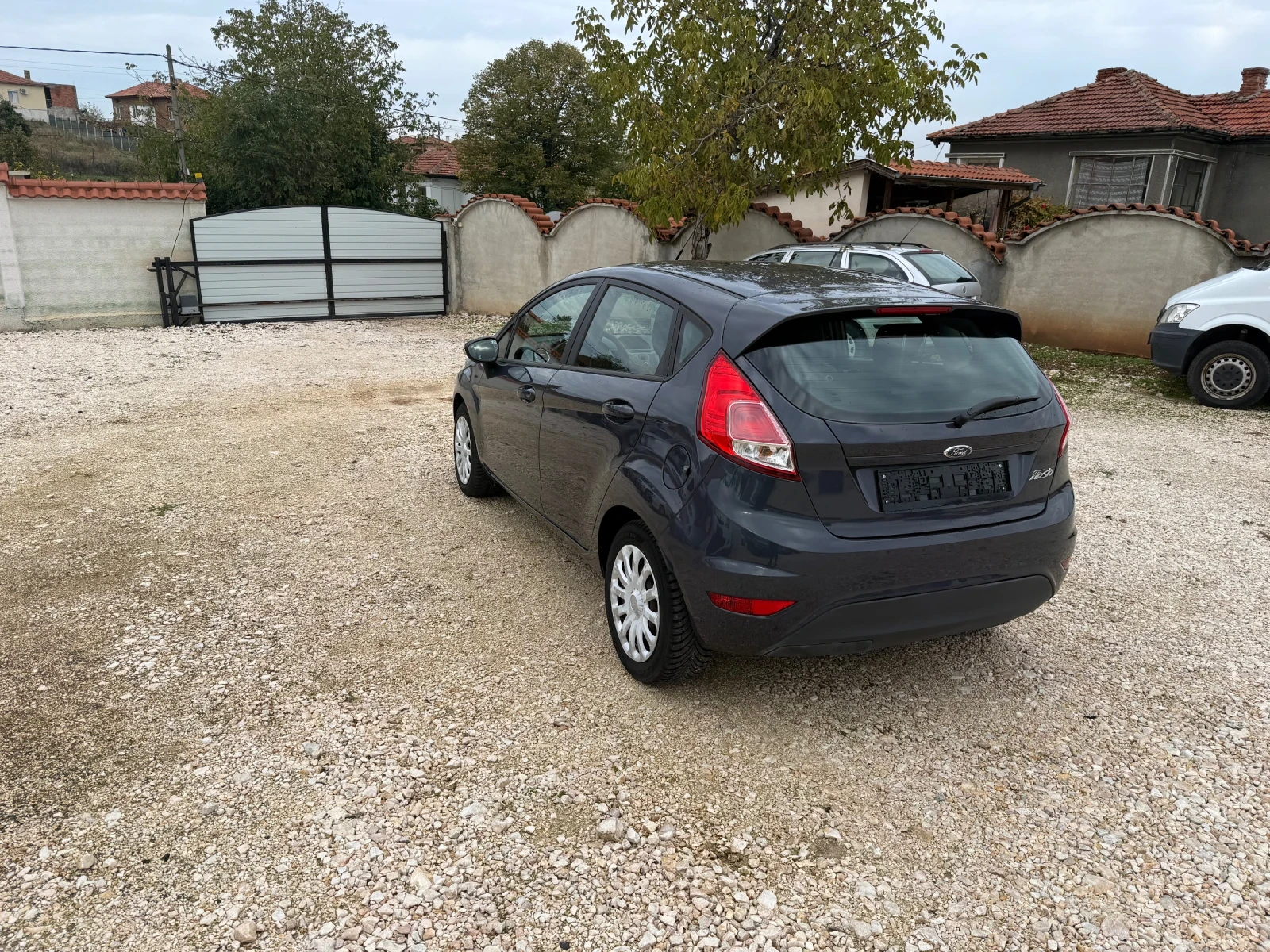 Ford Fiesta 1.4i-Газ-Бензин-ТЕКНИК-Заводска АГУ | Mobile.bg — изображение 3