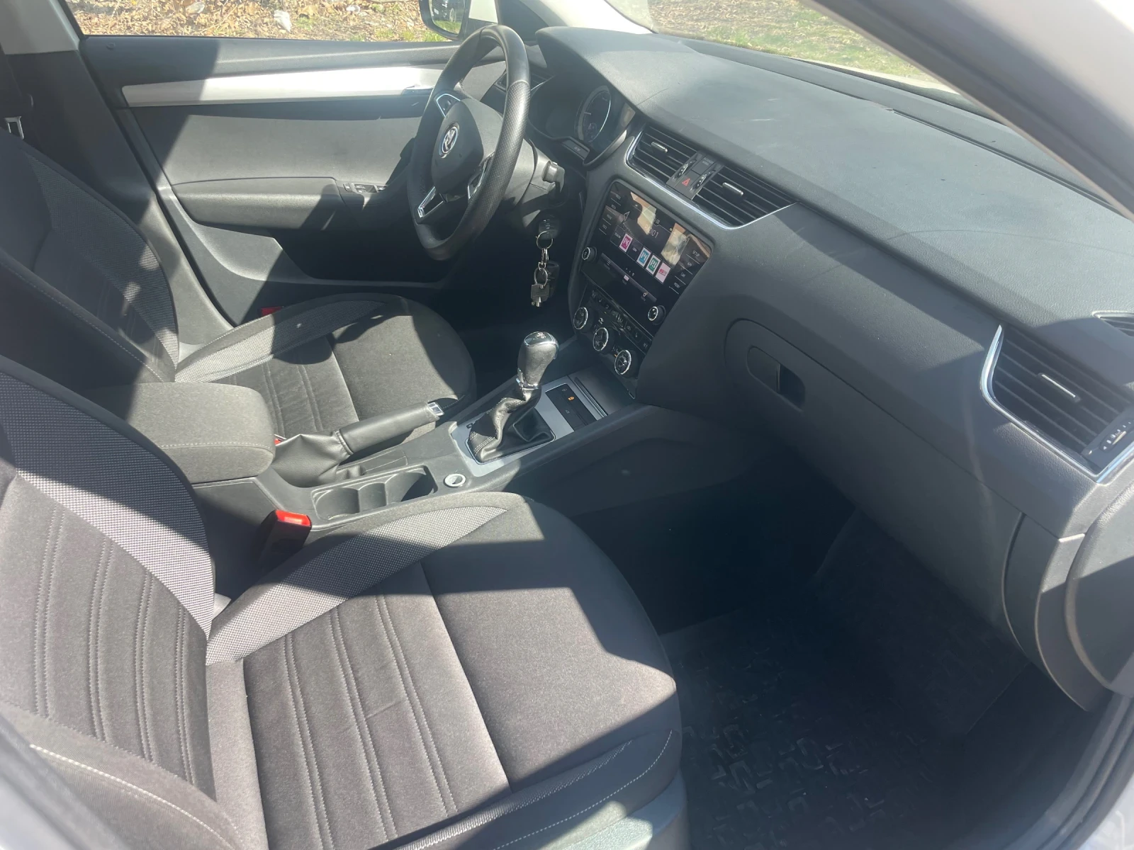 Skoda Octavia, снимка 8 - Автомобили и джипове - 53369459