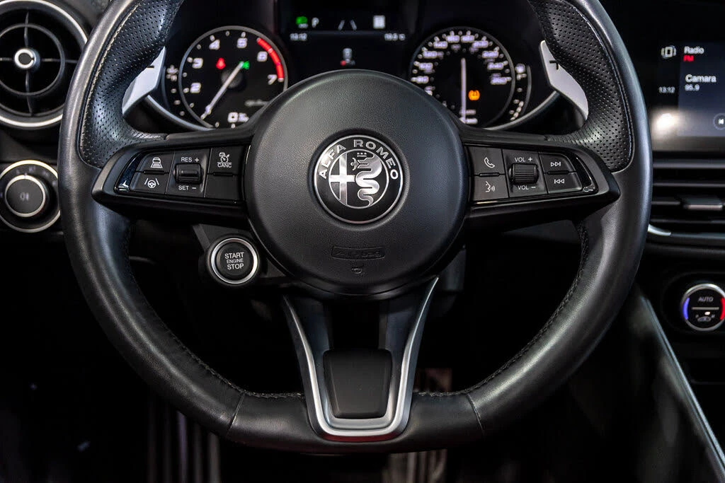 Alfa Romeo Giulia Veloce* CARFAX* ����������* (���� �� ��) | Mobile.bg � ����������� 9