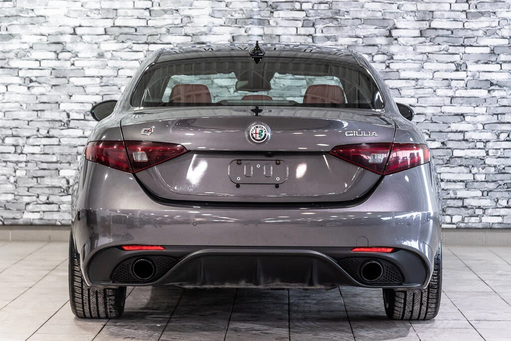Alfa Romeo Giulia Veloce* CARFAX* ����������* (���� �� ��) | Mobile.bg � ����������� 6