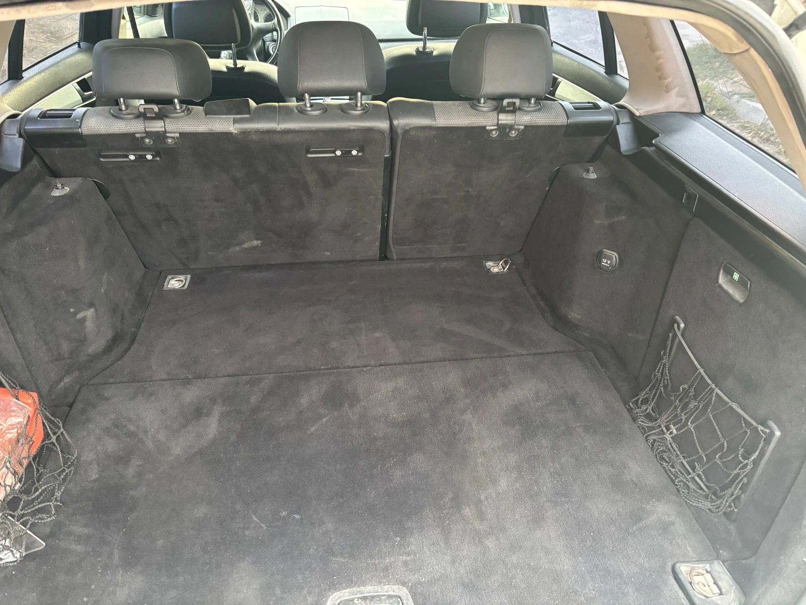 Mercedes-Benz C 220 Avangarde, снимка 10 - Автомобили и джипове - 53881622