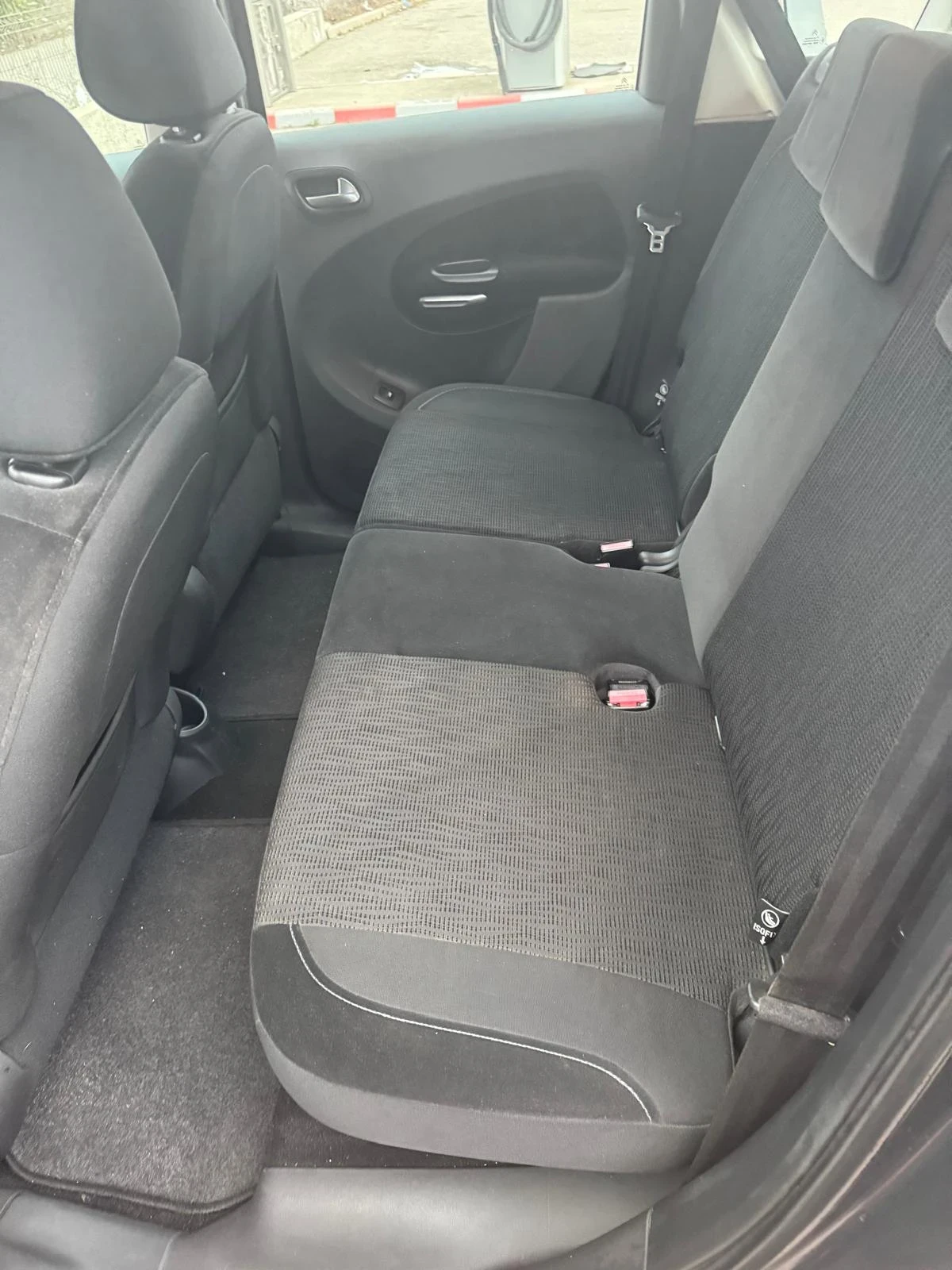 Citroen C3 Picasso 1.6 HDI EXSCLUSIVE FACE, снимка 8 - Автомобили и джипове - 54006019