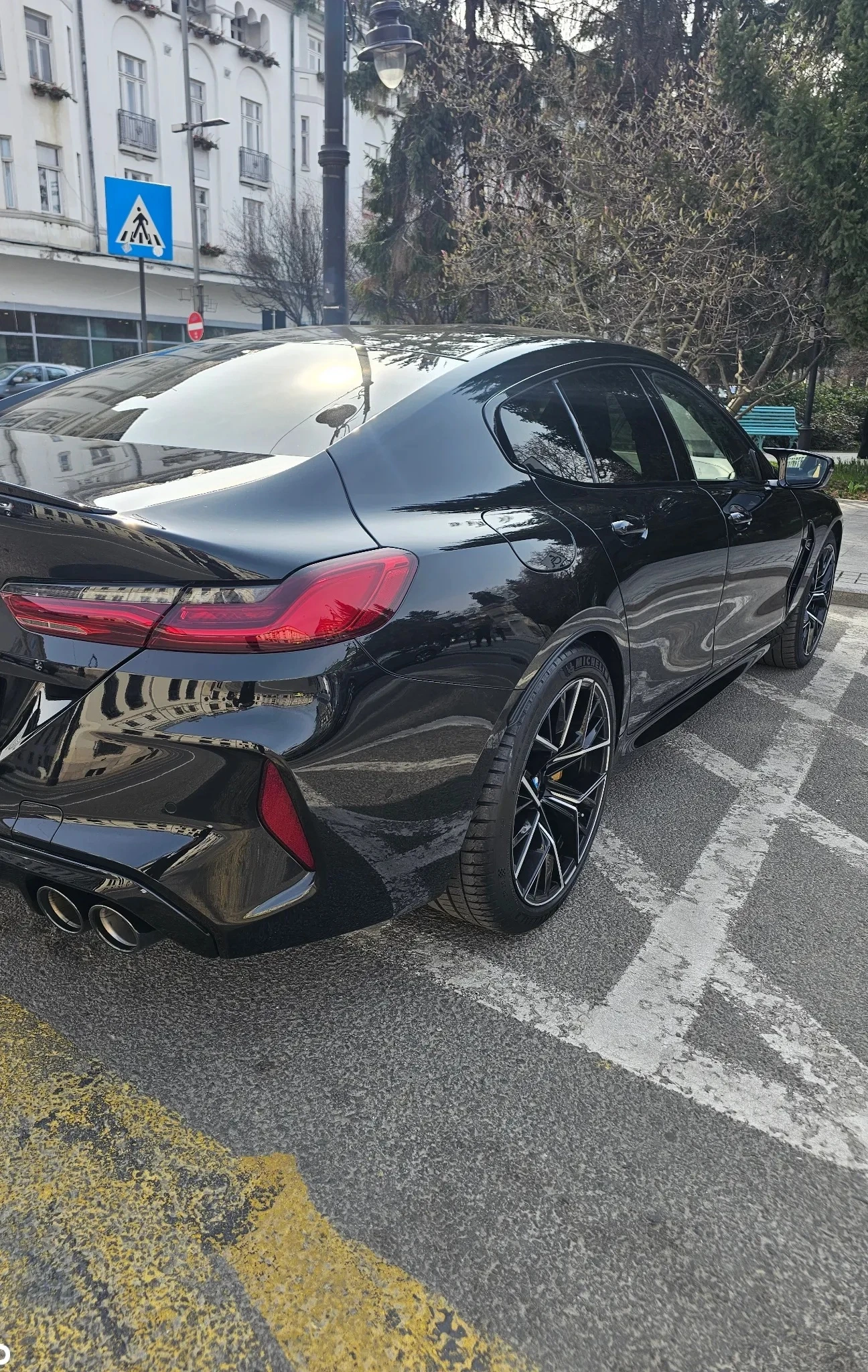 BMW M8 Competition xDrive, снимка 3 - Автомобили и джипове - 54043777