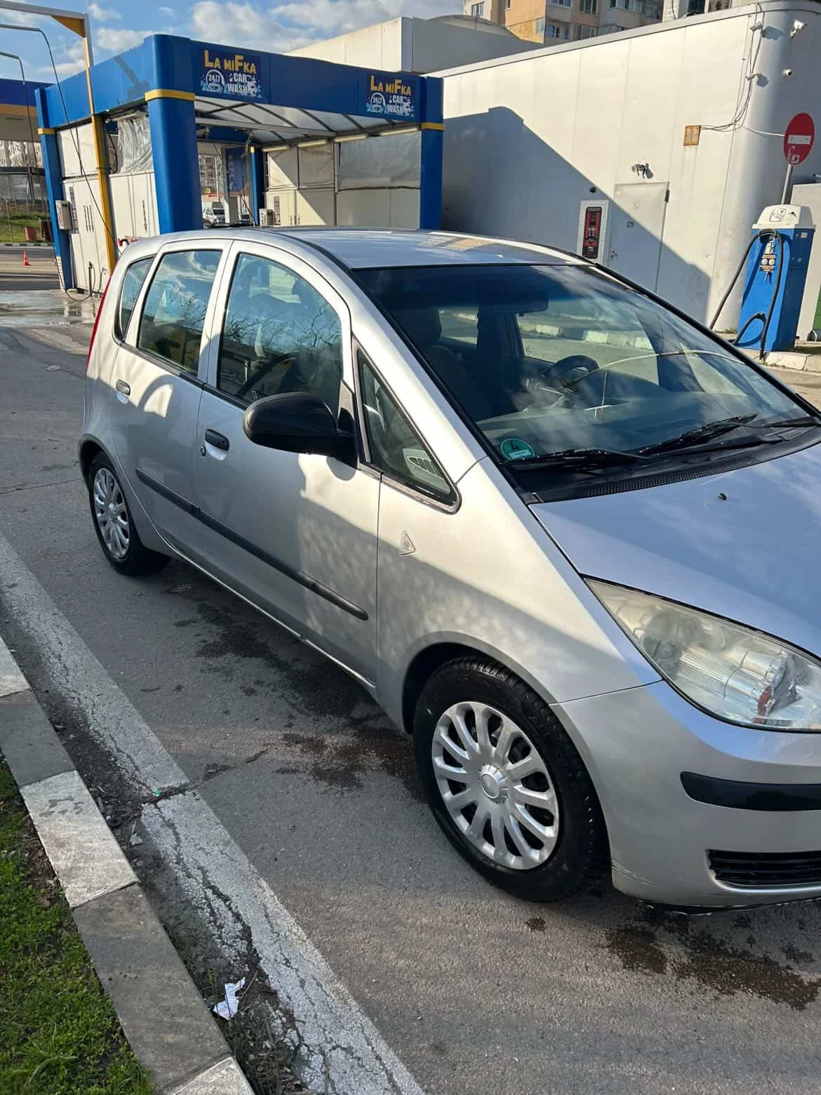 Mitsubishi Colt 1.3 Газ бензин, снимка 3 - Автомобили и джипове - 54512946
