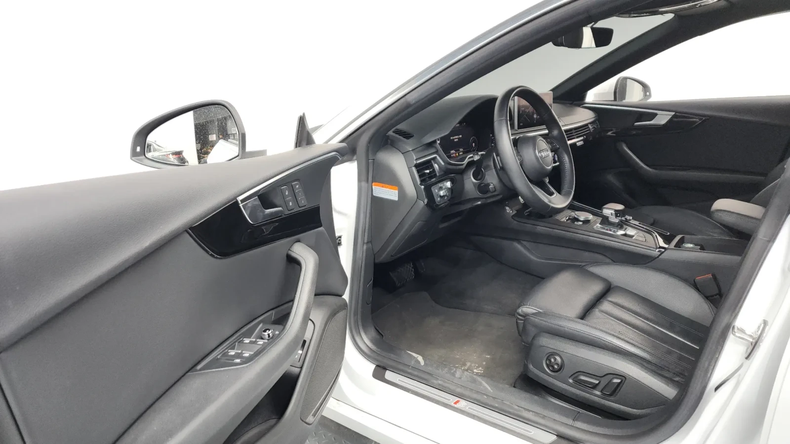 Audi A5 45 TFSI Quattro Premium Sportback, снимка 9 - Автомобили и джипове - 54722221