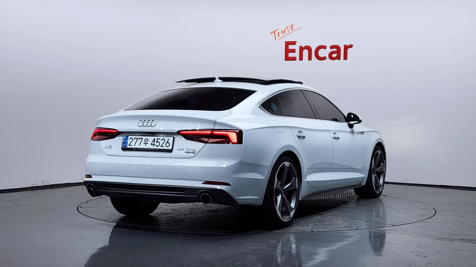 Audi A5 45 TFSI Quattro Premium Sportback, снимка 2 - Автомобили и джипове - 54722221