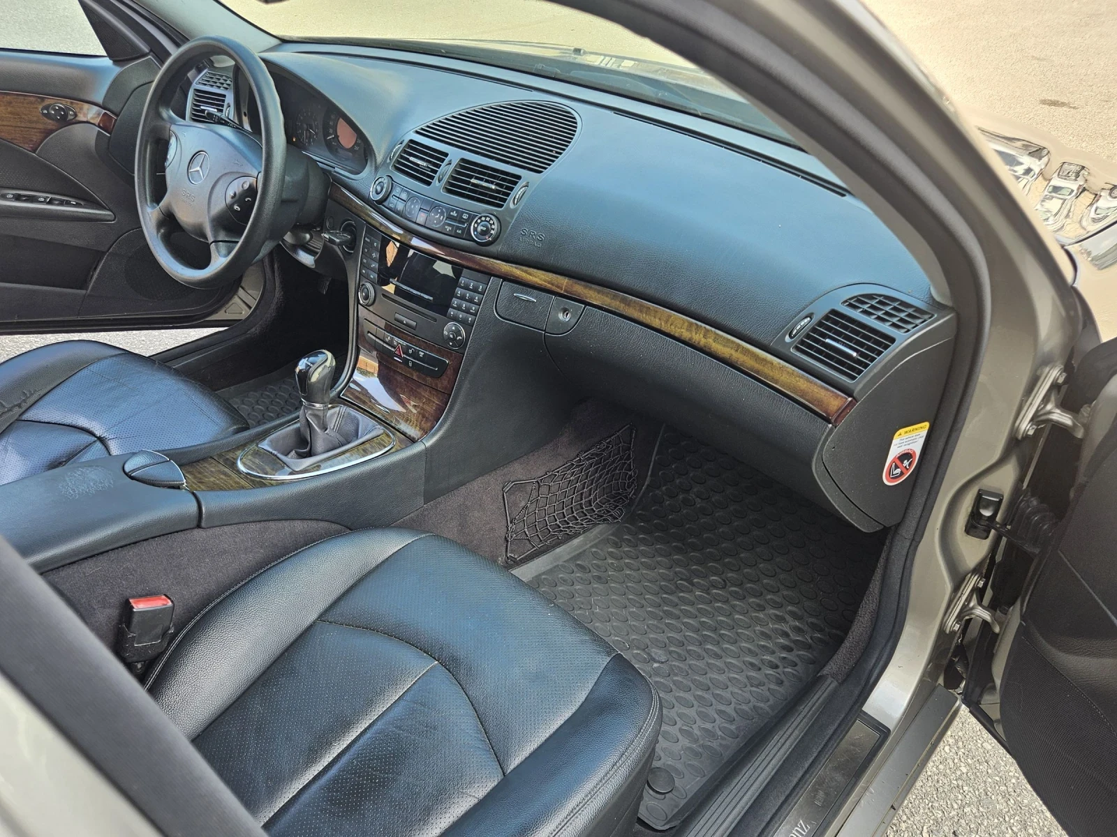 Mercedes-Benz E 220 CDI* 150ps, снимка 8 - Автомобили и джипове - 54884466