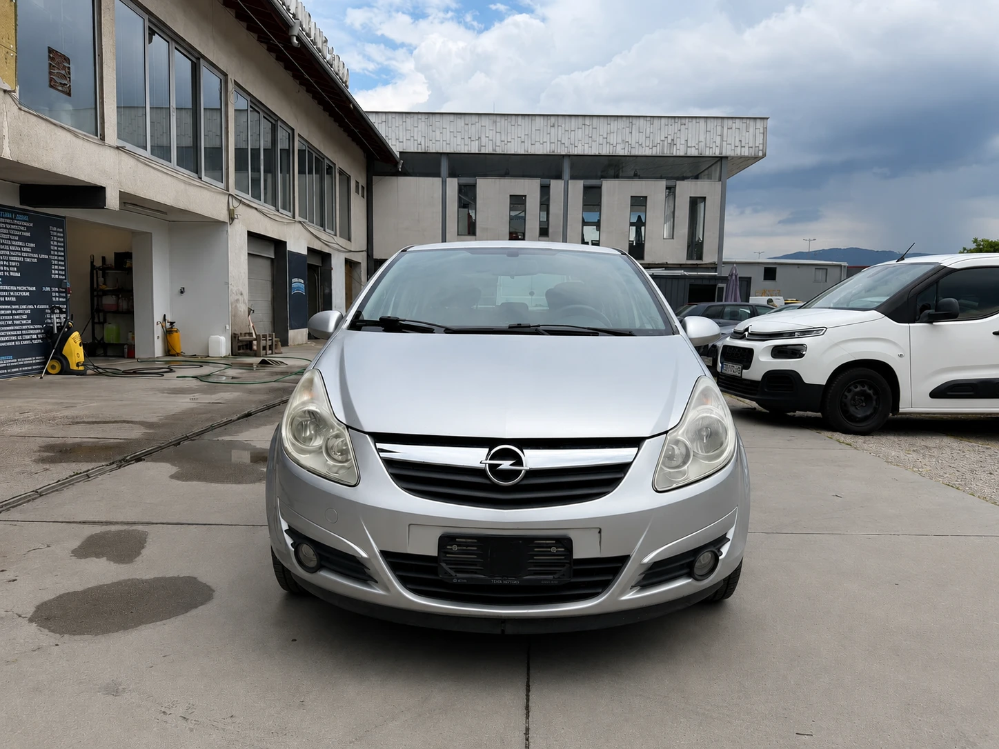 Opel Corsa 1.3CDTI КЛИМА COSMO НОВИ ГУМИ, снимка 2 - Автомобили и джипове - 55156272