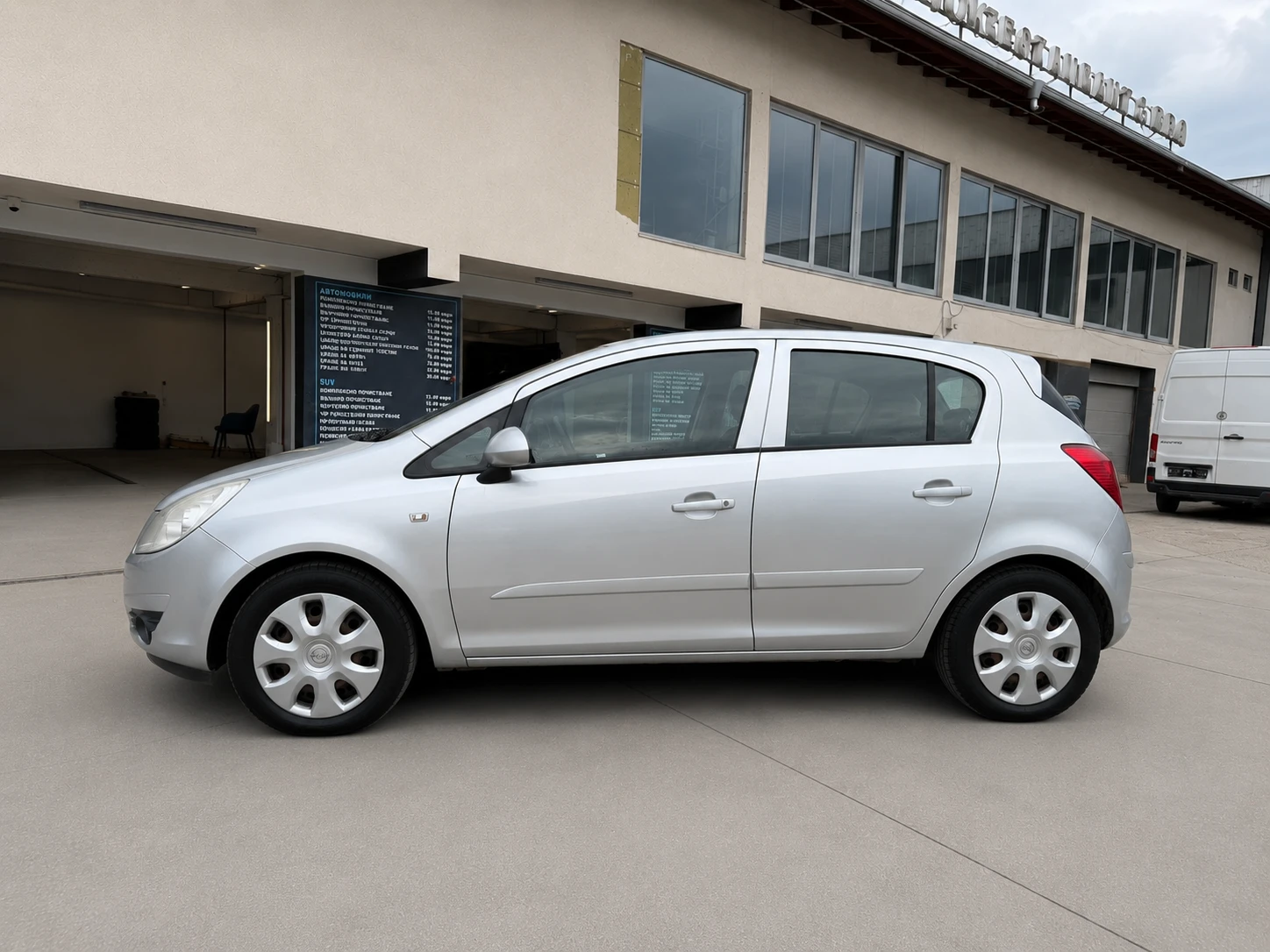 Opel Corsa 1.3CDTI КЛИМА COSMO НОВИ ГУМИ, снимка 6 - Автомобили и джипове - 55156272