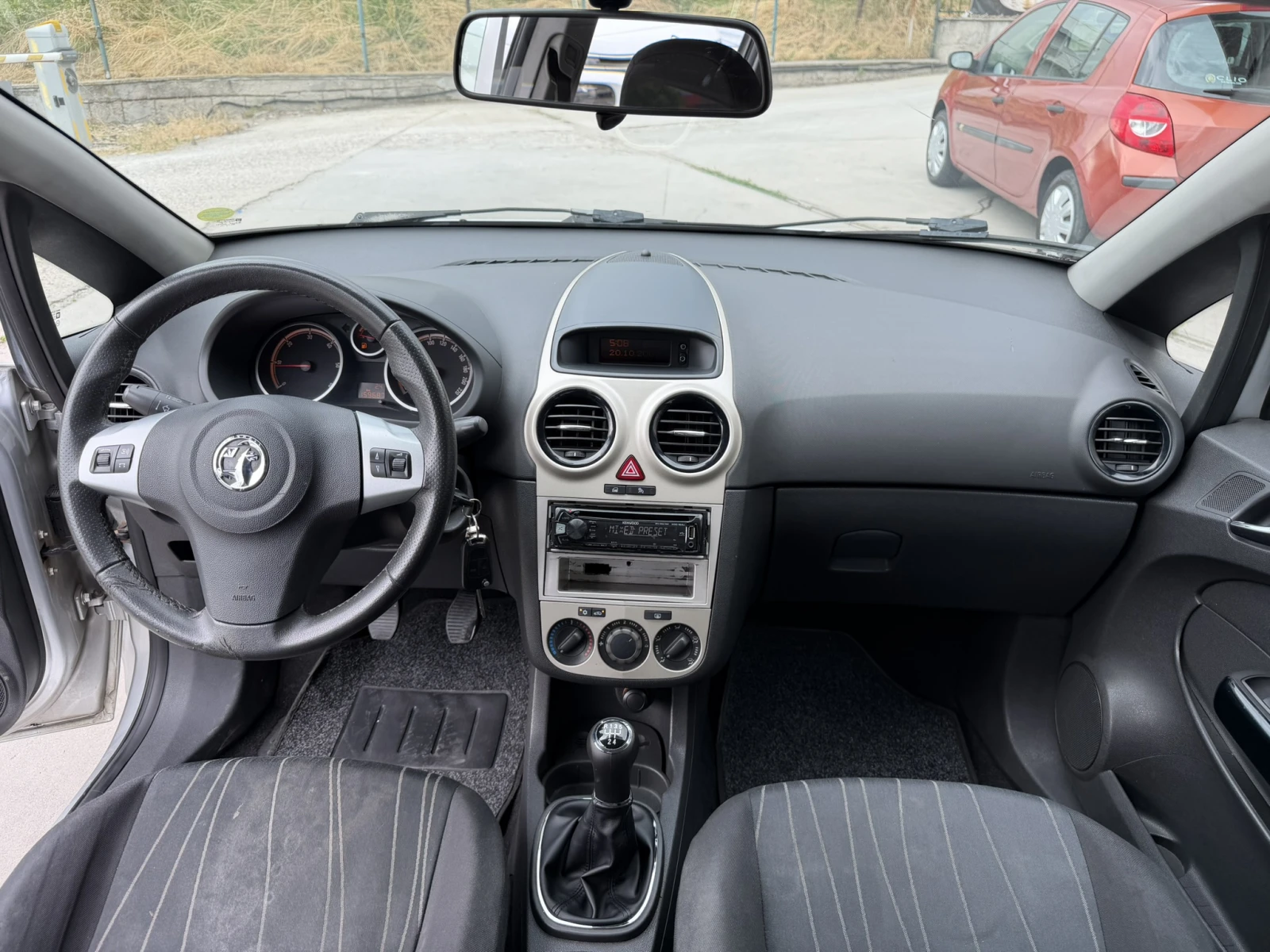 Opel Corsa 1.3CDTI КЛИМА COSMO НОВИ ГУМИ, снимка 8 - Автомобили и джипове - 55156272