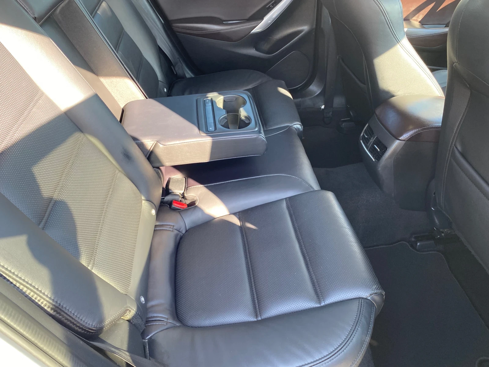 Mazda 6 2.2 d 4x4 CH, снимка 14 - Автомобили и джипове - 55244682