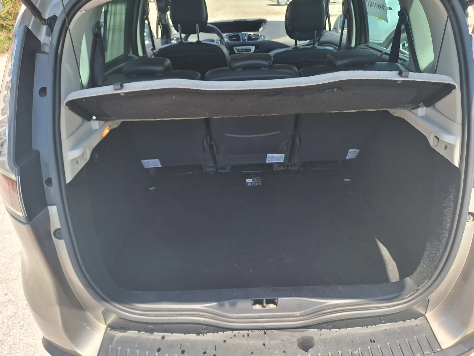Renault Grand scenic, снимка 4 - Автомобили и джипове - 55600558